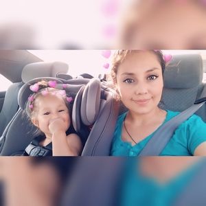 Meet your Posher, Laura